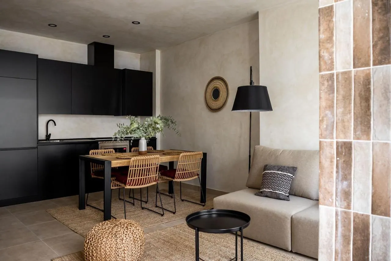 Edificio Lola 3 Διαμέρισμα Λουθένα 0*,  Ισπανία